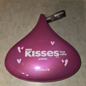 Glamlite Hershey's Kisses Lava Cake Eyeshadow Palette